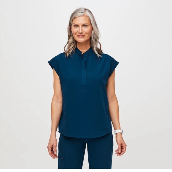 Figs Tops Figs Deep Reef Rafaela Oversized Scrub Top Size Large Poshmark